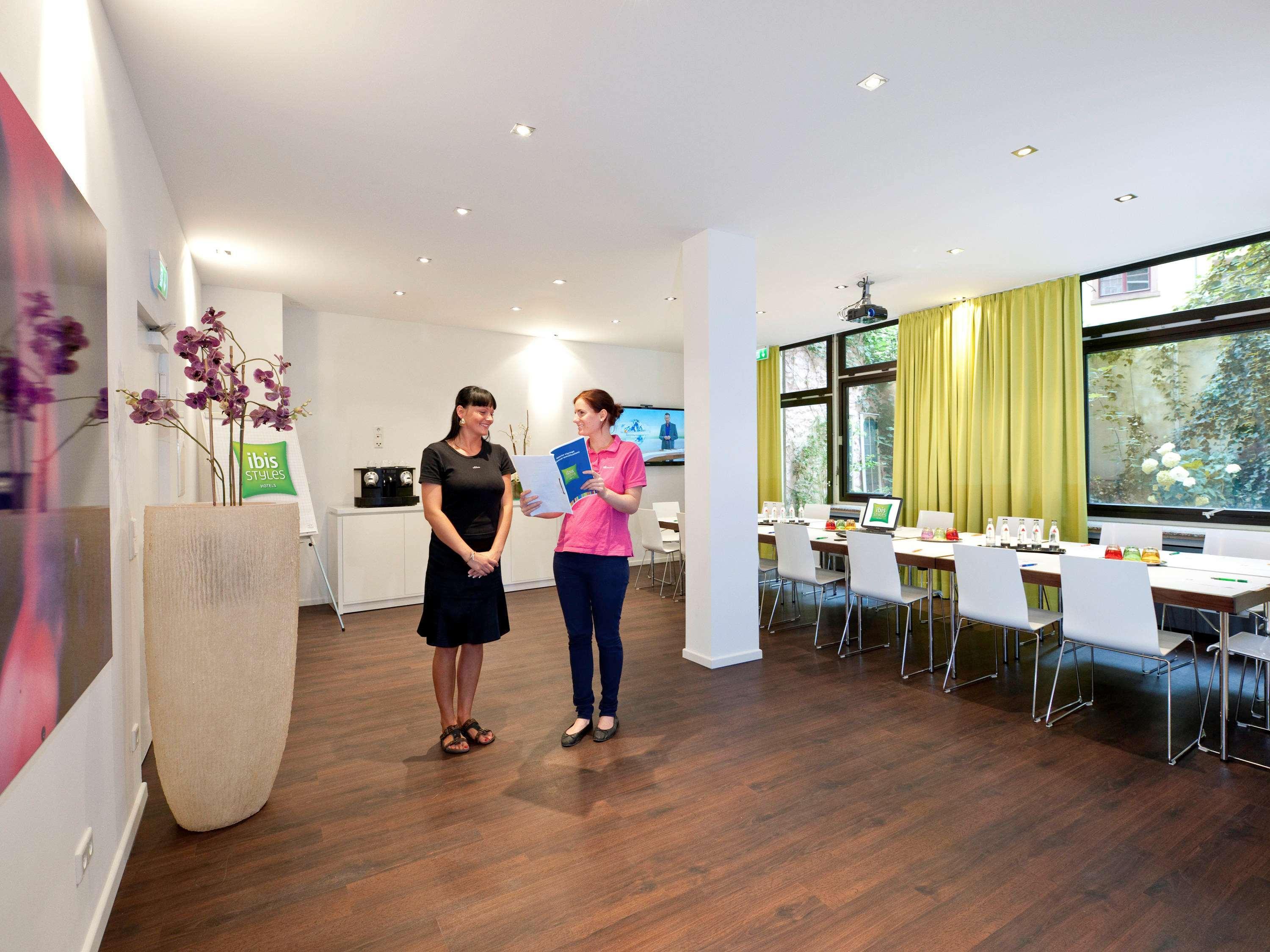 Ibis Styles Frankfurt City Frankfurt am Main Exterior foto